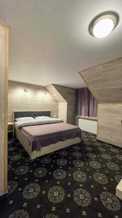 Royal Bucovina Residence Adults Only-Self Check-In Câmpulung Moldovenesc Exterior photo