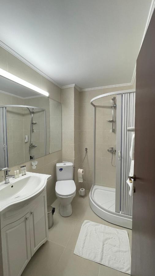 Royal Bucovina Residence Adults Only-Self Check-In Câmpulung Moldovenesc Exterior photo