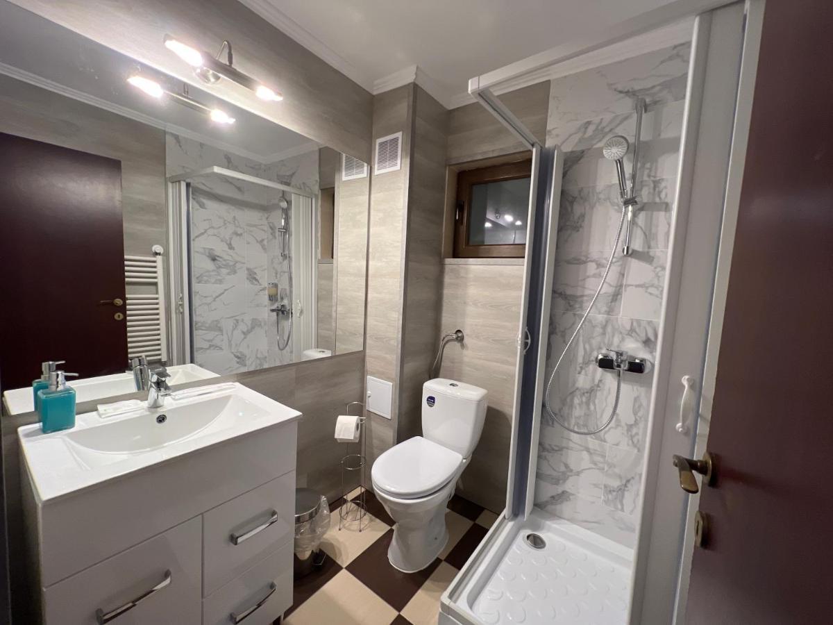 Royal Bucovina Residence Adults Only-Self Check-In Câmpulung Moldovenesc Exterior photo