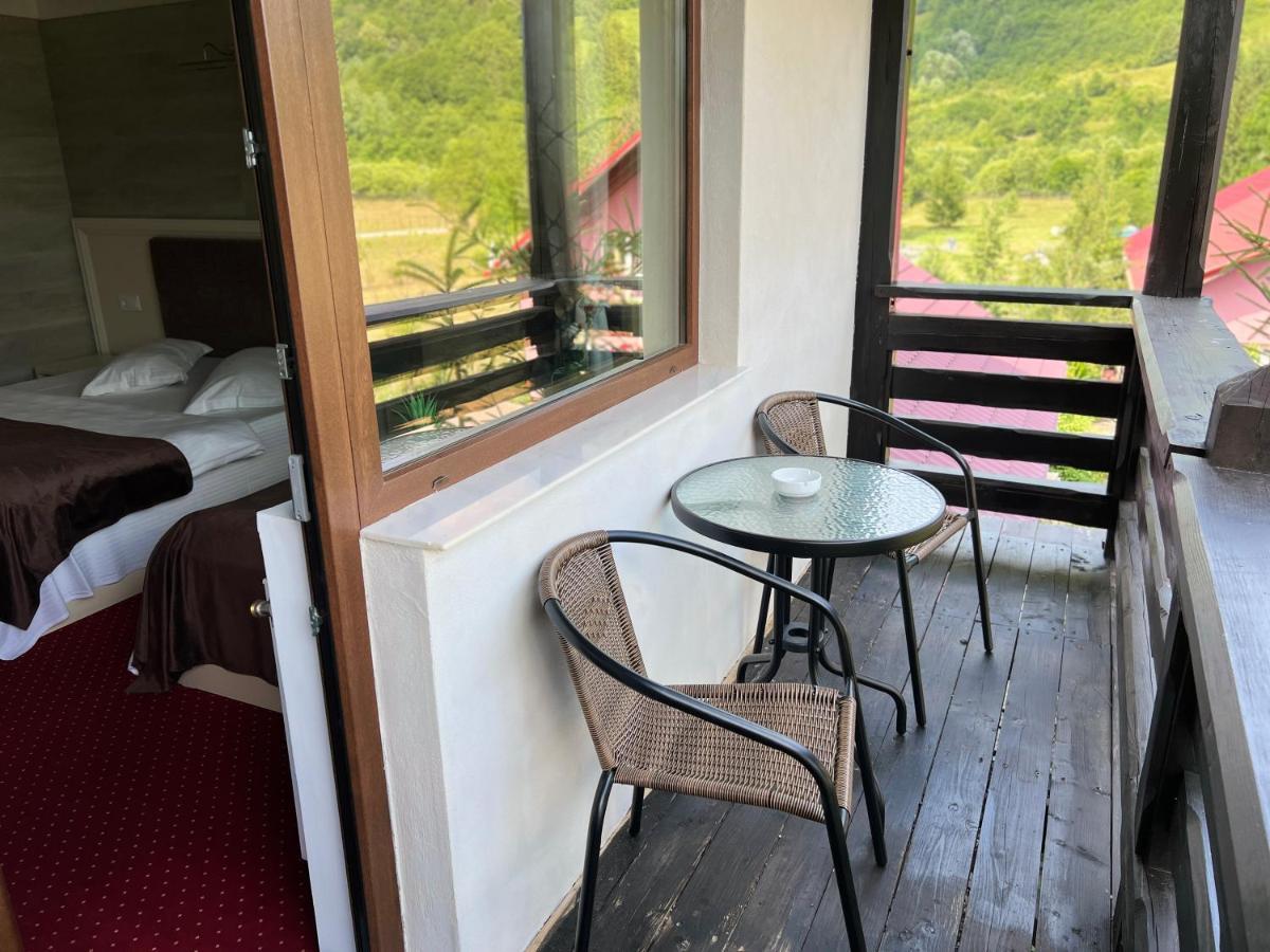 Royal Bucovina Residence Adults Only-Self Check-In Câmpulung Moldovenesc Exterior photo