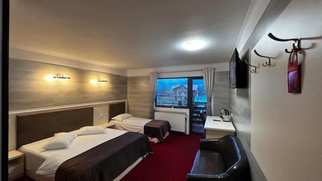 Royal Bucovina Residence Adults Only-Self Check-In Câmpulung Moldovenesc Exterior photo