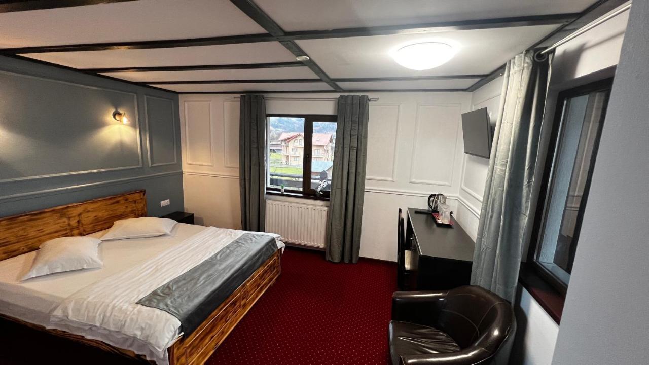 Royal Bucovina Residence Adults Only-Self Check-In Câmpulung Moldovenesc Exterior photo