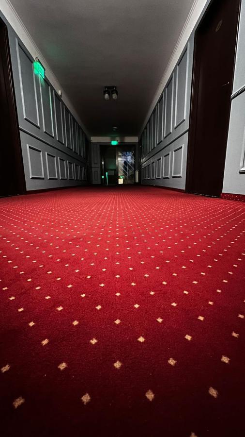 Royal Bucovina Residence Adults Only-Self Check-In Câmpulung Moldovenesc Exterior photo
